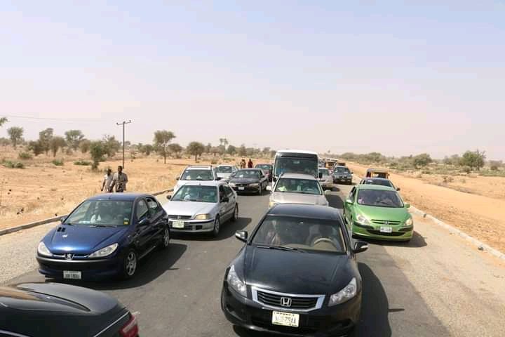 GashuaUpdates's tweet photo. His royal Highness Alh Abubakar Umar Suleiman Emir of Bade,  He Welcoming the The newly Vice chancellor Of Federal university of gashua yobe state,  prof Maimuna Waziri to her arrival in to gashua. https://t.co/SSeLk0vb60