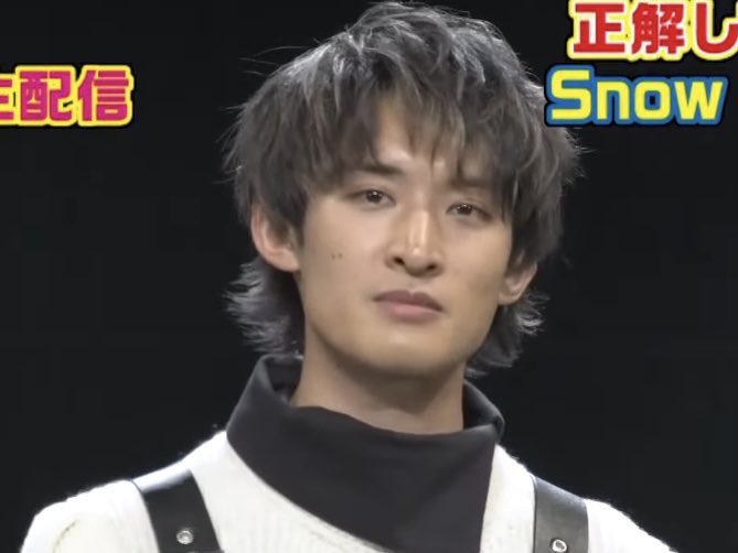 向井康二の髪型 髪色まとめ セットに使う愛用へアアイロンとは 綺麗な二重も分析 アスネタ 芸能ニュースメディア