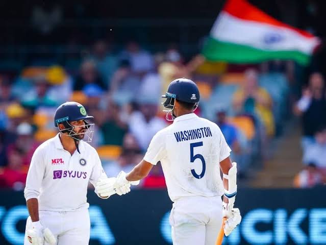 There are two men playing their first test matches and scoring half centuries in the lower half of the Indian batting order and then picking up wickets, as if they were playing school matches, not test cricket. Washington Sundar and Shardul Thakur. Who wrote your script, boys.