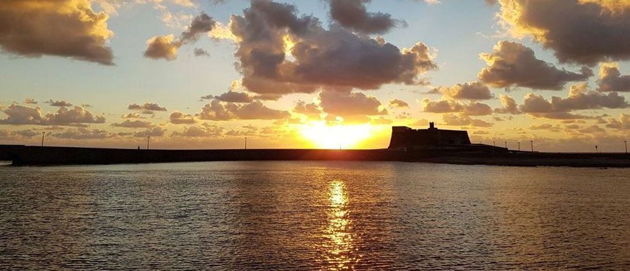 🇪🇸 Buenos días desde Arrecife (Lanzarote). ¡Feliz jueves!
🇬🇧 Good morning from Arrecife (Lanzarote). Happy Thursday!
🇩🇪 Guten Morgen aus Arrecife (Lanzarote). Glücklich Donnerstag!
#FelizJueves  #arrecife  #lanzarote #paradise