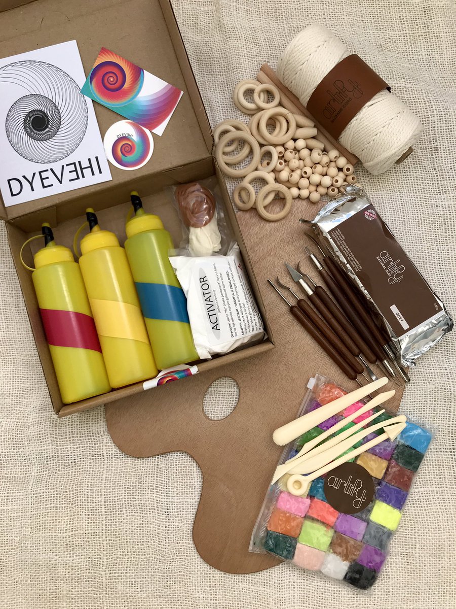 Head on over to Artify’s instagram page to participate in the giveaway to win a bundle of craft items!

instagram.com/artifymv/