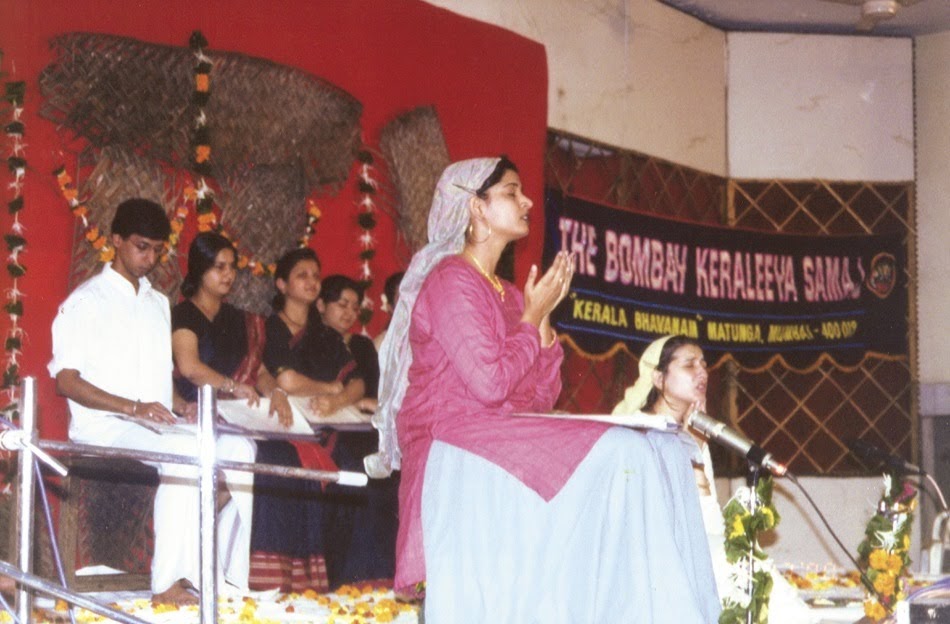 One of our final shows was at the Tamil Sangham on the occasion of OnamPre-show, I gave one of my pompous Henry IV speeches about "Today being a great day, since we shall be performing the play in front of true rasiks. That is, my Malayali brothers and sisters."