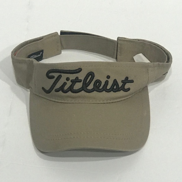 karinfourie23's tweet photo. So good I had to share! Check out all the items I'm loving on @Poshmarkapp from @autumneastridge #poshmark #fashion #style #shopmycloset #titleist #botkier: https://t.co/PAJh3Alyl1 https://t.co/YUaA21TaXW