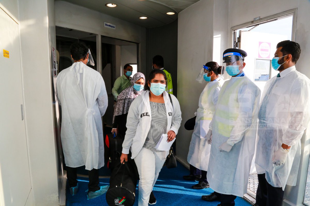 Dailymirror_SL's tweet photo. Sri Lanka re-opened its airports for commercial flights from today after being shut for 10 months due to the COVID-19 pandemic. The first commercial flight from Oman Air landed today morning.
#SriLanka #COVID19 #COVID19SL https://t.co/dKUFsq7SCQ