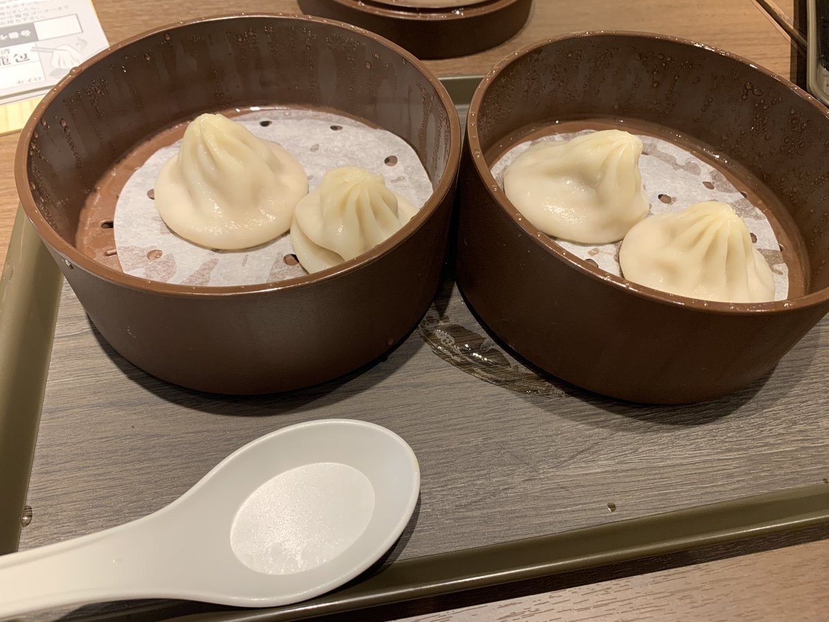 mid_half_'s tweet photo. これはダイマですが、偶然入った心斎橋パルコの點心甜心っていう台湾料理のビュッフェ、マジで最高だったんでぜひ
麻婆豆腐からルーローハンに始まり小籠包食べ放題とかいうアホみたいな幸せサービスついてます(なんも知らんかったけど今日オープンだったらしい) https://t.co/wxE710KI3w
