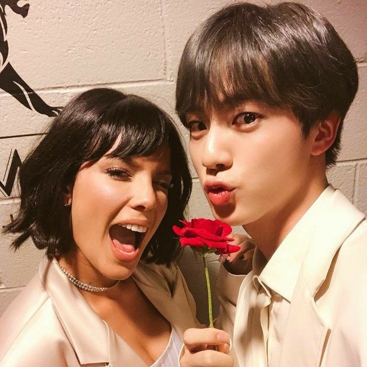 ughoonsol's tweet photo. #halsey as #seokjin and seokjin as halsey ; tread ; https://t.co/zqdngCcMVD
