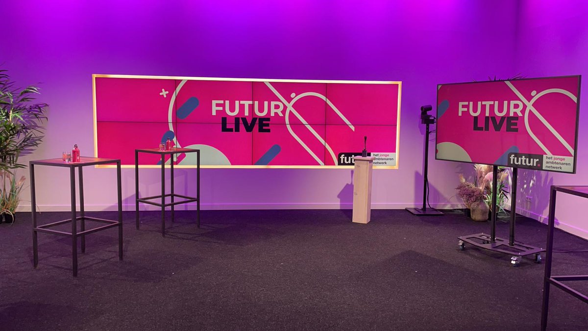 Wij zijn er klaar voor! Van 9-10u openen wij de dag via futurlive.nl! Kijk jij ook mee? De 3 finalisten van de JAvhJ pitchen voor de laatste keer waarom zij de trotse ambtenaar van 2021 zijn. En we hebben een energieke verassing in petto...

#werkgeluk #haka #futurlive