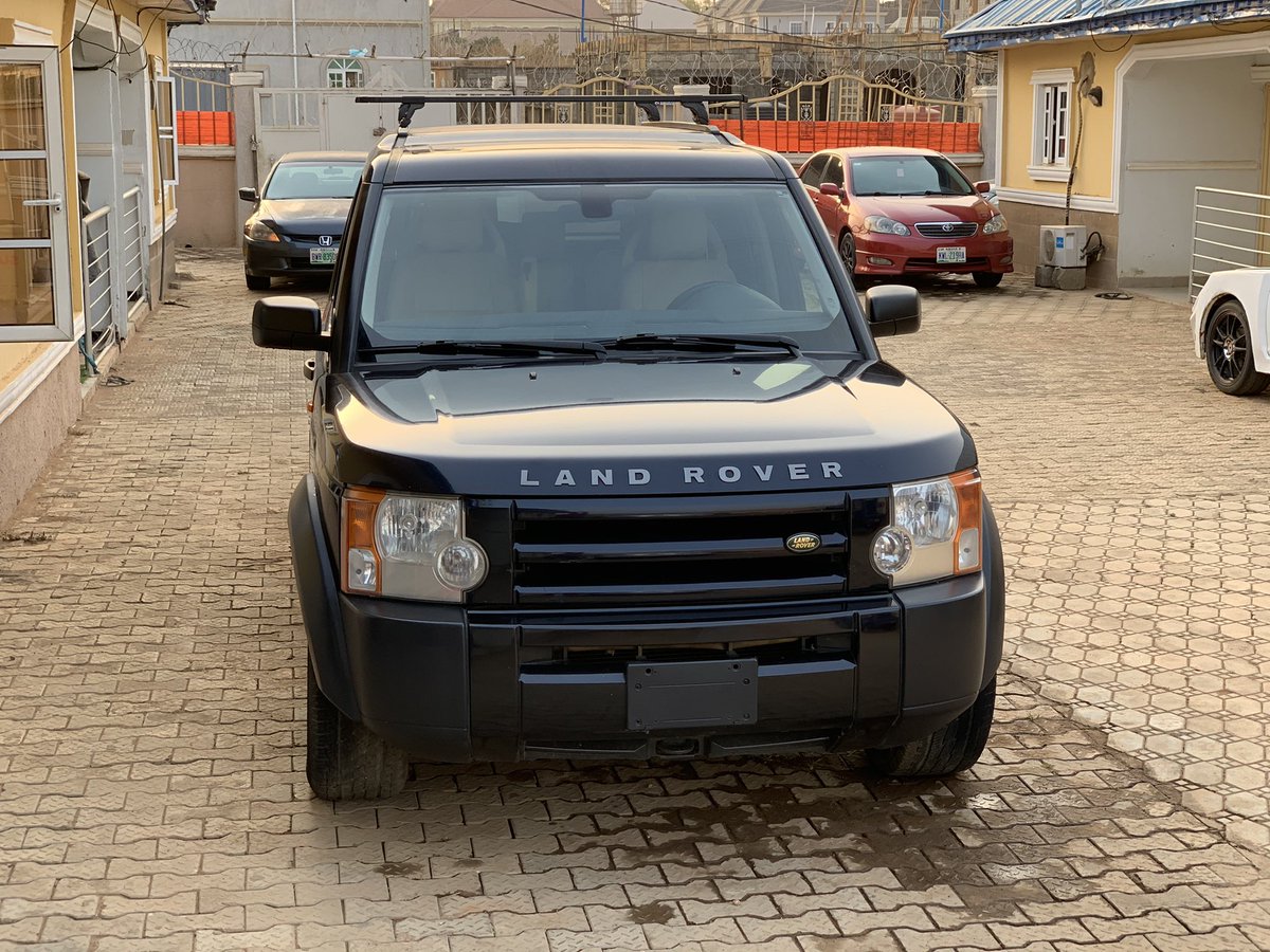 abuja_best_cars's tweet photo. Price 2.9m
Land Rover LR3 
Location abuja 
Call 09039954141
Please retweet 🙏🙏🙏🙏
☝️☝️☝️☝️
#23rdBrightDay #03Cards #9mobileMillionsPromo #AFFRoundtable2020 #auto #AWomansPlaceNG https://t.co/9pAFyoO7nB