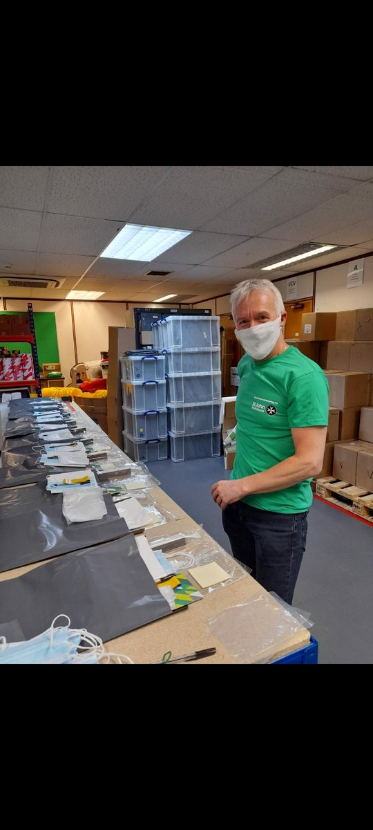 Sam_SJA's tweet image. Our very own @marksquires6 in the Ossett Vaccine Supply Hub this week putting the work in with the team.

#lifesavingequipmentdoesntmoveitself @SJA_Logistics #teamwork #toolstogetthejobdone