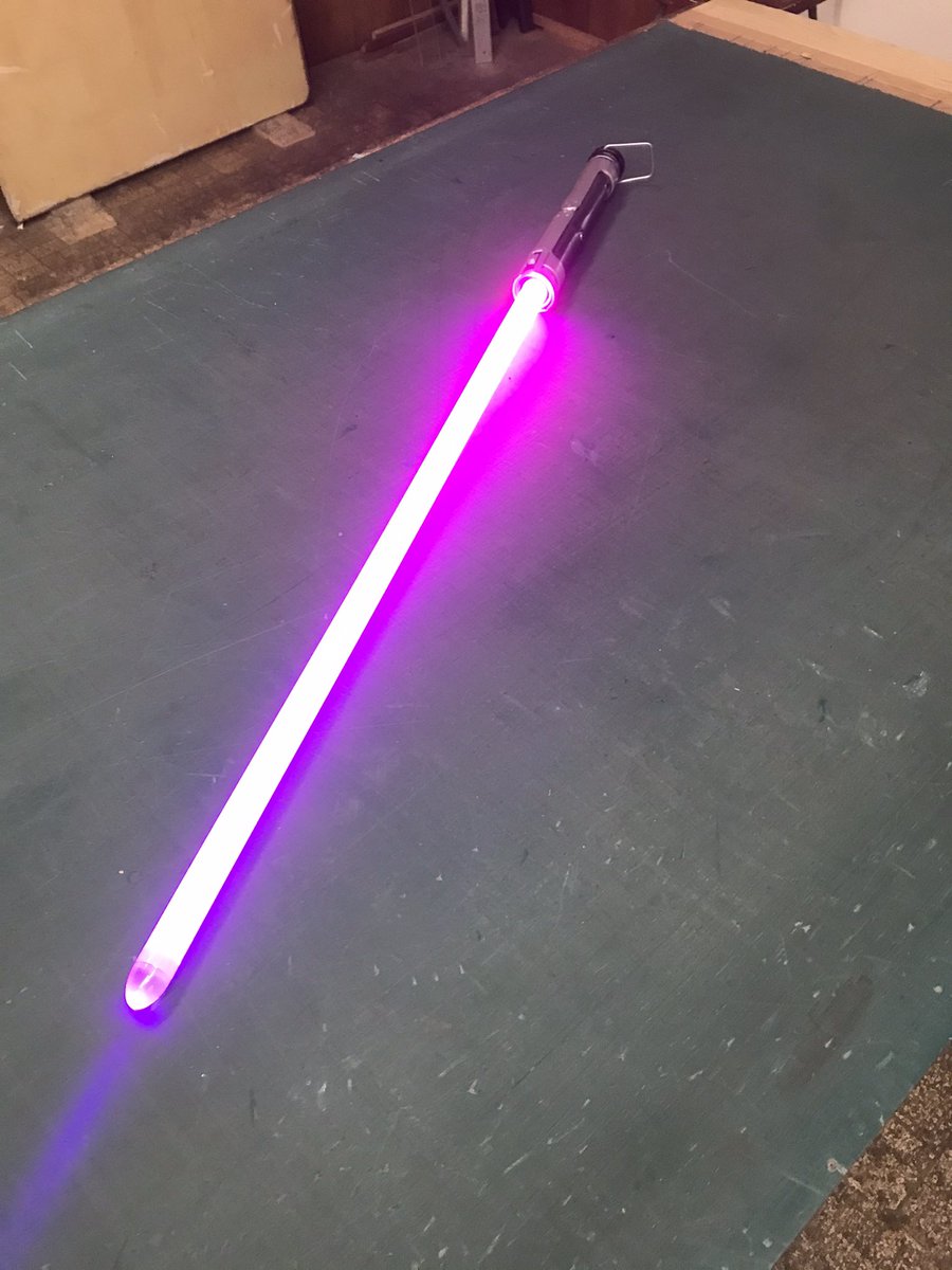 Od Sao キリトの光剣を作りました 他の色にもなります T Co Duiwd3gnu4 Twitter