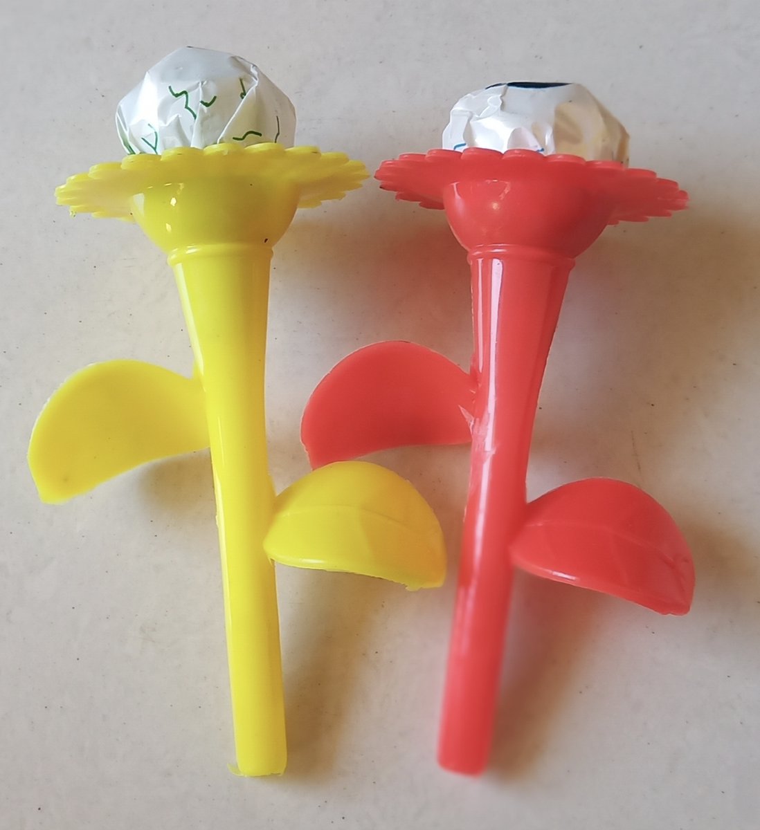 New addition, lollipop with plastic peepi (whistle), Rs.5/- only 😄