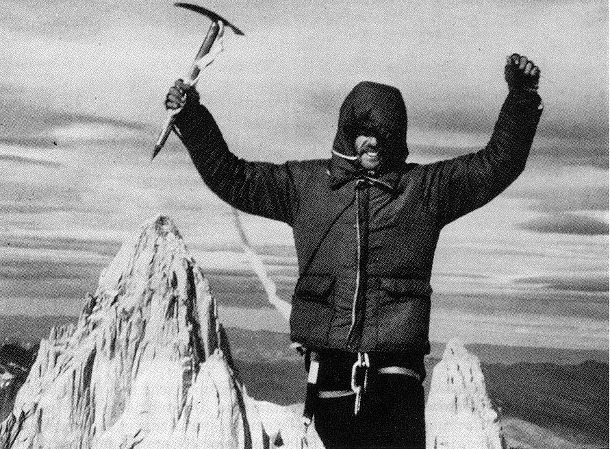 Muore Cesare Maestri. Una storia di passione ed amore per la montagna, nella quale ha dato dimostrazione di tenacia e capacità alpinistiche oltre che nella resistenza partigiana.
"Non esistono montagne impossibili. Esistono solo uomini che non sono capaci di salirle"