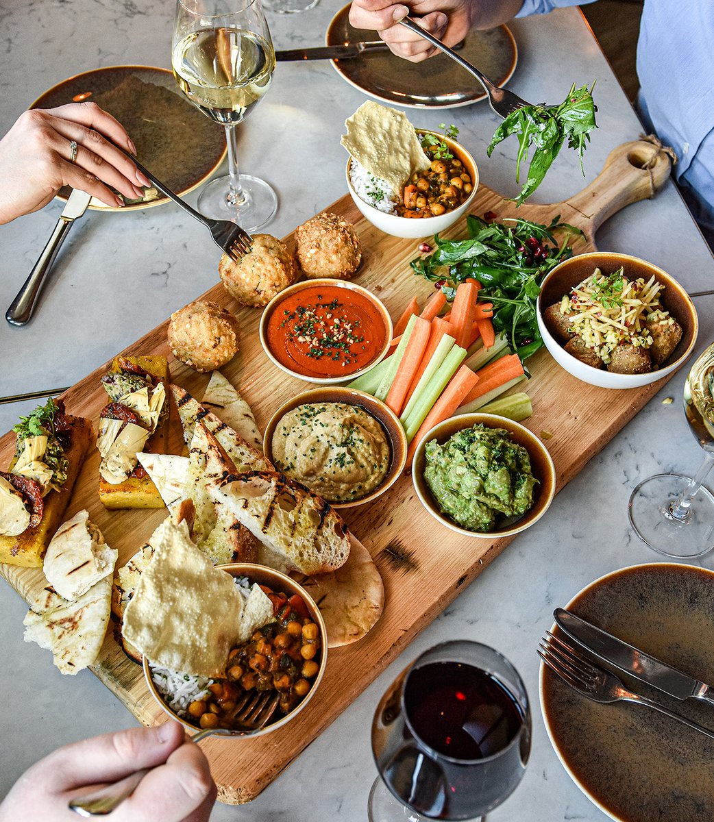 We are reminiscing back  a whole 365 days to and looking at our scrummy mouth-watering vegan sharing board..... 

Would you like to see this return when we reopen?

#veganuary #throwbackthursday