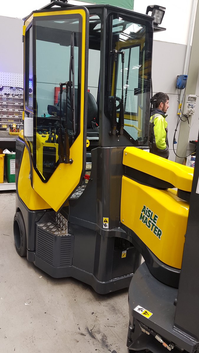 Gelenkstapler's tweet photo. die teuersten Stellplätzen bezahlbar machen mit Aisle Master ColdStore. 
Fragen Sie uns nach unserem Optimierungsplan #Gelenkstapler #MehrPlatzfürdieZukunft

https://t.co/OCkvgLjKga https://t.co/DFoojWQSVk