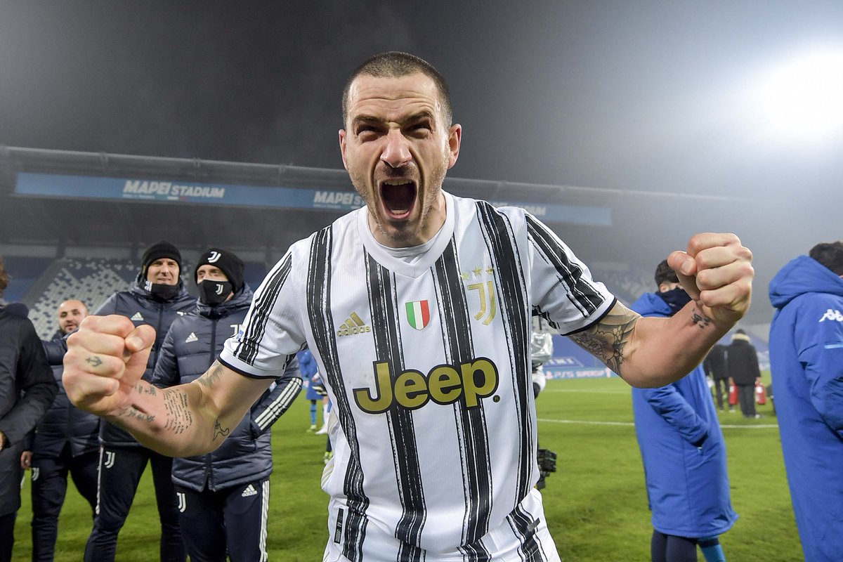 juventusfc's tweet photo. WAKING UP LIKE #𝕊𝕌ℙ𝔼ℝ𝕁𝕌𝕍𝔼 ❤️🏆 https://t.co/DpAwkS6qbB