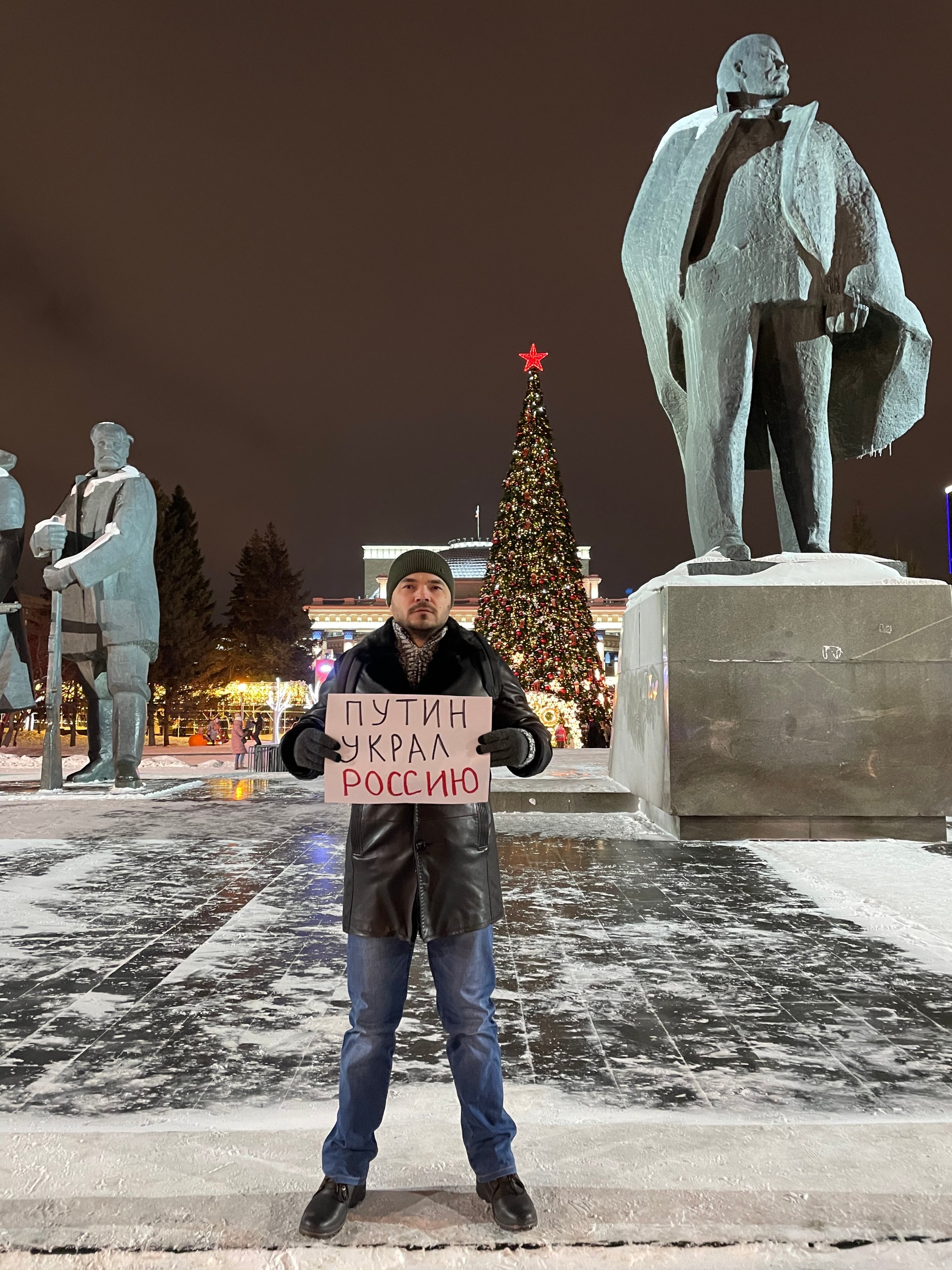 EsPppqaXIAEP8hW?format=jpg&name=4096x409