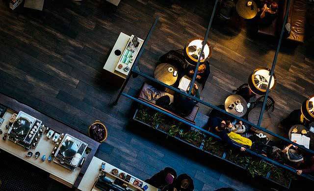 CulinariaPlus's tweet photo. Tendencias en la #hostelería para 2021: reservas on-line, delivery, calidad y medidas de seguridad. Vía @portalhoreca https://t.co/f83cMRmbrg https://t.co/Cn3loxVHF6