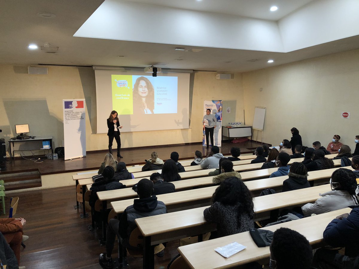 🚀Ouverture de la conférence "Entrepreneure? Même Pas peur!" #empp en #direct du lycée Antoine de Saint-Exupéry <a href="/AcCreteil/">Académie de Créteil</a>. 
Une action organisée par <a href="/100000e/">100 000 Entrepreneurs</a> en partenariat avec <a href="/egalite_gouv/">Ministère chargé de l'Égalité</a> <a href="/1ElisaMoreno/">Élisabeth Moreno</a> 

Suivez la conférence 👉 youtu.be/tsNgOmsd6Z4