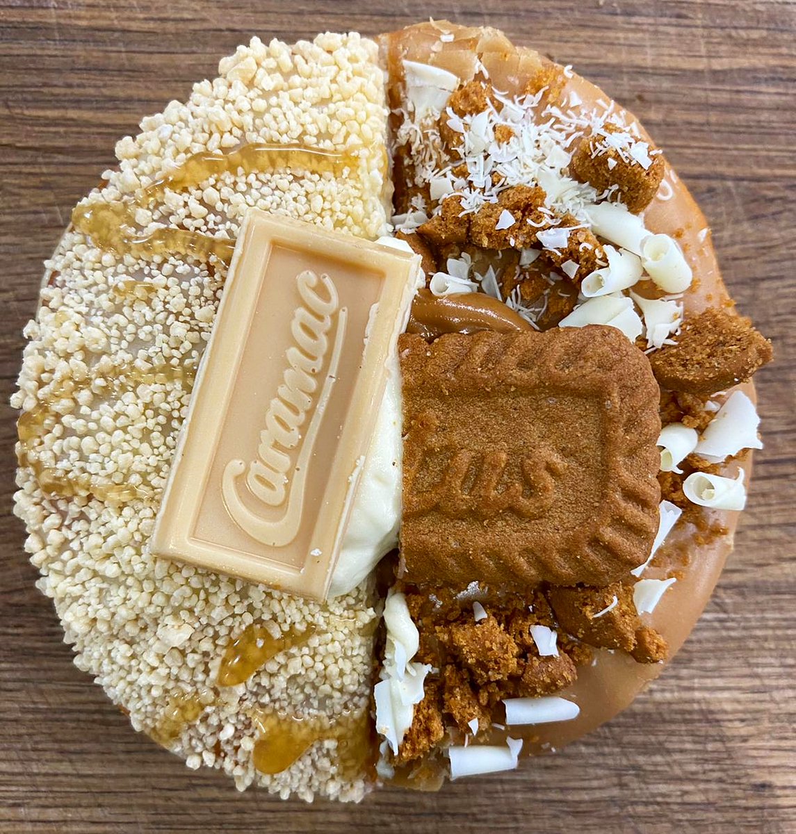 When you just can't decide which one to eat 🤔