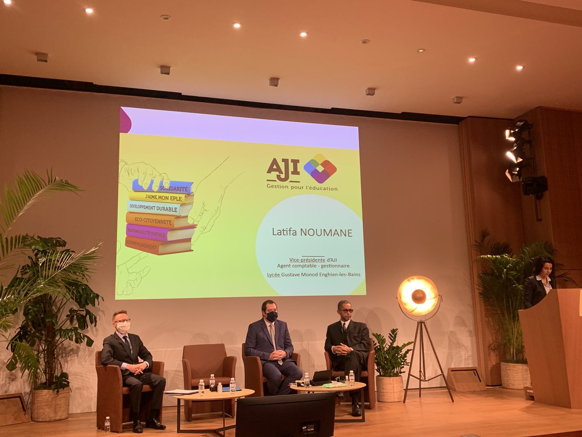EChenut's tweet photo. Nous sommes heureux d’accueillir à @groupe_mgen le webinaire de nos partenaires de l’AJI (association des gestionnaires de l’éducation nationale) consacré à la RSE dans les établissements scolaires, pour le lancement d’une application dédiée à son pilotage @aji_france https://t.co/gqEqNZGQS7
