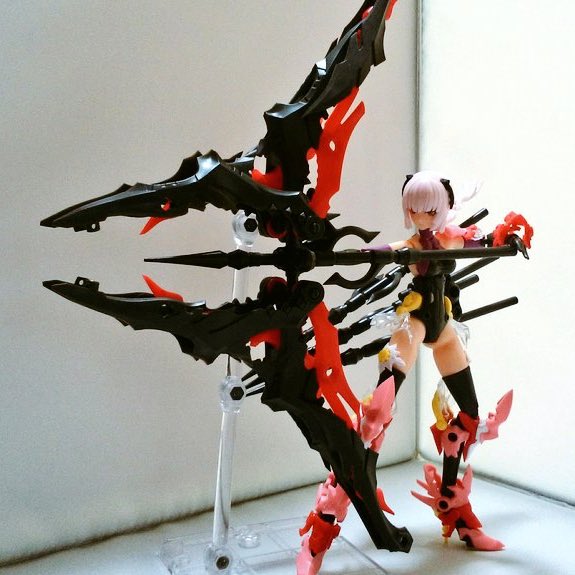 ヨーヤ カッコいい弓の構え方 弓も組んでいるのだっ W O ｼｭﾊﾟｯﾝ