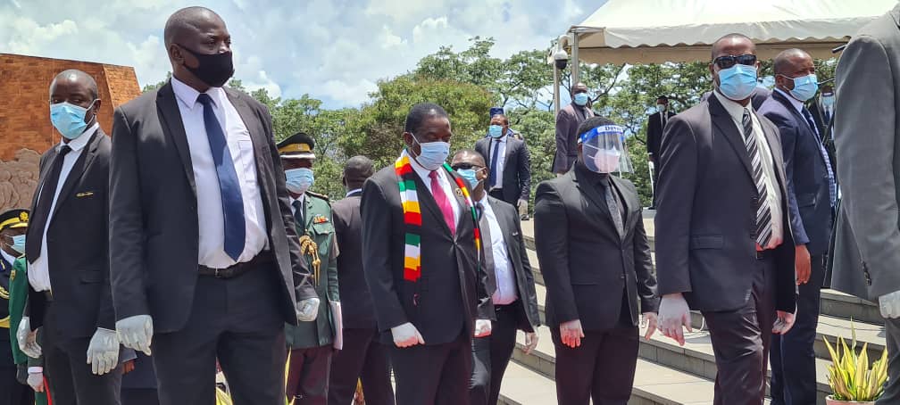 nickmangwana's tweet photo. His Excellency, President @edmnangagwa is presiding over the double funeral of the two National Heroes. https://t.co/oFJky8Tkgf