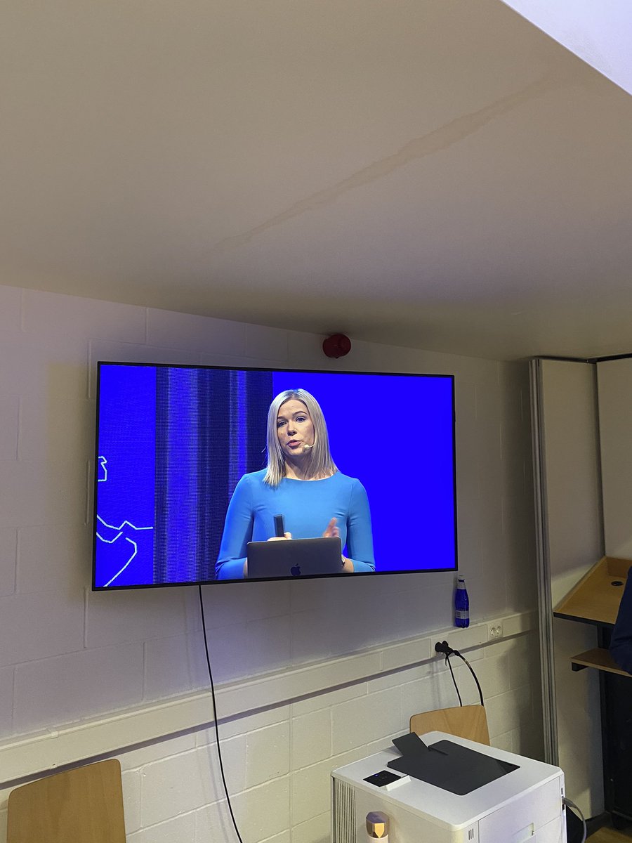 e_estonia's tweet image. Thread by @Anett @ #eEstoniaDigitalDiscussions on #cybersecurity 
1/ From the #security perspective, Estonia information security relies on 3 pillars: #data confidentiality, data availability, and data integrity. Take any of these pillars away and the #digital state collapses