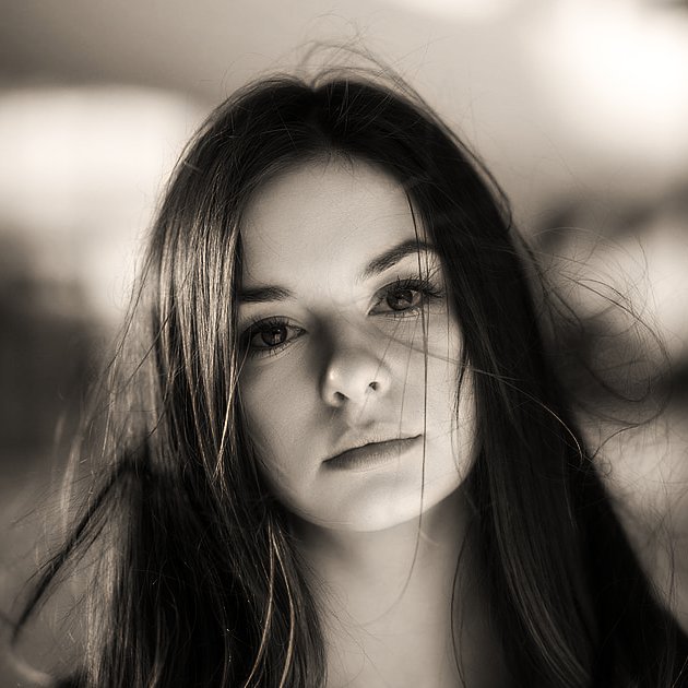  #vss365I couldn't completely shed the  #stigma of earlier school life. But those who once troubled me now steered clear - and that was good enough for me.Yet despite my best efforts to passively repel her, *she* was never phased. Always that gaze - which twisted my brains.