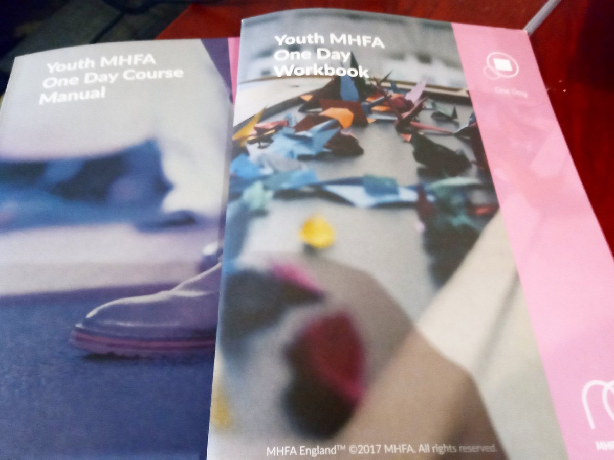 Some staff are undertaking this course online today to become a #mentalhealthchampion.

#covid_19 #youthwork #trafford #stayconnected #support #advice #mentalhealth #youngpeople