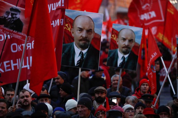 PCPE_Comunista's tweet photo. #TalDíaComoHoy en 1924 fallece Lenin, fundador del primer Estado Socialista y guía actual del proletariado mundial.
#PCPE https://t.co/9eSwAK9uL8