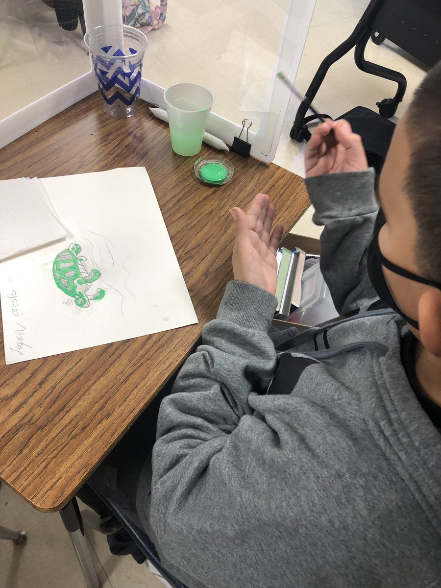 ArtEthridge's tweet photo. 5thgraders are diving into their STEAM imaginarium project painting their African sea turtles with glow in the dark 💦 colors! Thanks #lef #creative #art #lisd #creativesce #artistsontwitter @creativeSCE #elementaryart #art https://t.co/raqqJkfK0Z