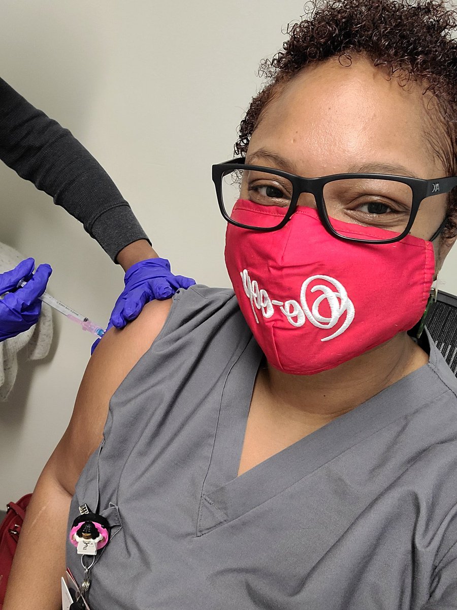 BMC_IBD's tweet photo. Some FAQs from our #IBD patients;
Should I get the COVID vaccine?
✅ YES
Do I hold my meds before it?
🚫 NO
Should it affect my IBD?
🚫NO
Our #IBD 🌟@JuanitaBelton1 &amp; @Jhenane1 have all the answers https://t.co/Dq7dRWOTMH