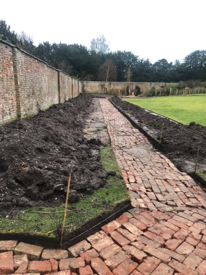 SledmereHouse's tweet image. After lots of planning the new project in the walled garden is now under way, inspired by,&amp;amp; partly using,Britain’s native flora,it’s going to be a beautiful new addition!The gardens team have made great progress reusing old bricks   for the base layer before levelling it out.
