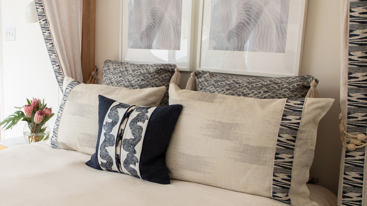 New for Spring 2021, OCEANIA is a collection of dimensional linen embroidered borders inspired by the tranquility of the sea. Six patterns are rendered in colors reminiscent of warm white sands, vivid corals, and clear blue waters of the Pacific. bit.ly/3qGh2UM