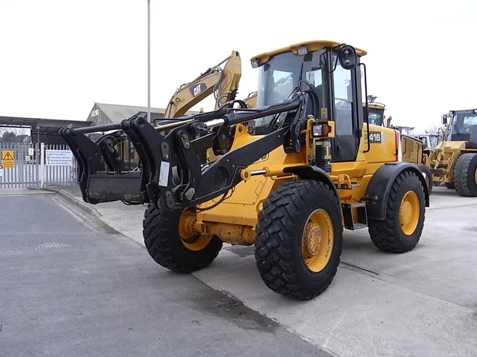 This JCB 416 was inspected prior to purchase in Formby for a Finnish customer from Sipoo.  It is a 2005 model in first class condition.  It will be shipped from Hull to Helsinki. https://t.co/WAYDp0oGi3