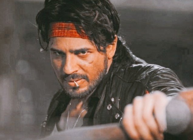 Ranjhaa03's tweet photo. M Ziddi Hu, Thoda Bachpana Bhi Hai Mujhme, Main Ek Baar Jo Than leta Hu Karke Hi Rehta Hu - @SidMalhotra 🔥 https://t.co/DVbM21R0ZS