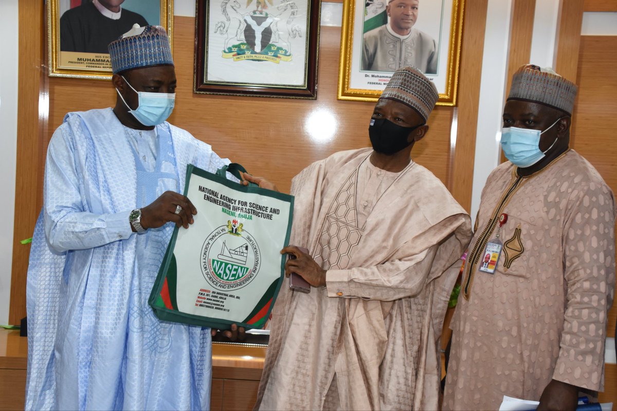 DrMuhdMahmood's tweet photo. I would like to thank the CEO/Vice Chairman of the National Agency for Science and Engineering Infrastructure (@NASENIHQ), Prof. Mohammed Sani Haruna, for paying us a courtesy visit at the Ministry's HQ, Mabushi, Abuja. https://t.co/lRg62C3gTX