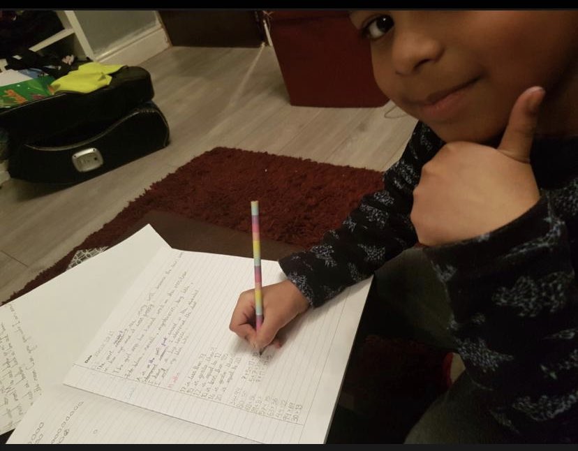 dmn_ks1's tweet photo. Year 2 child hard at work at home. Excellent presentation #achievement #integrity @dixonsmnp https://t.co/nxwqQmh18L