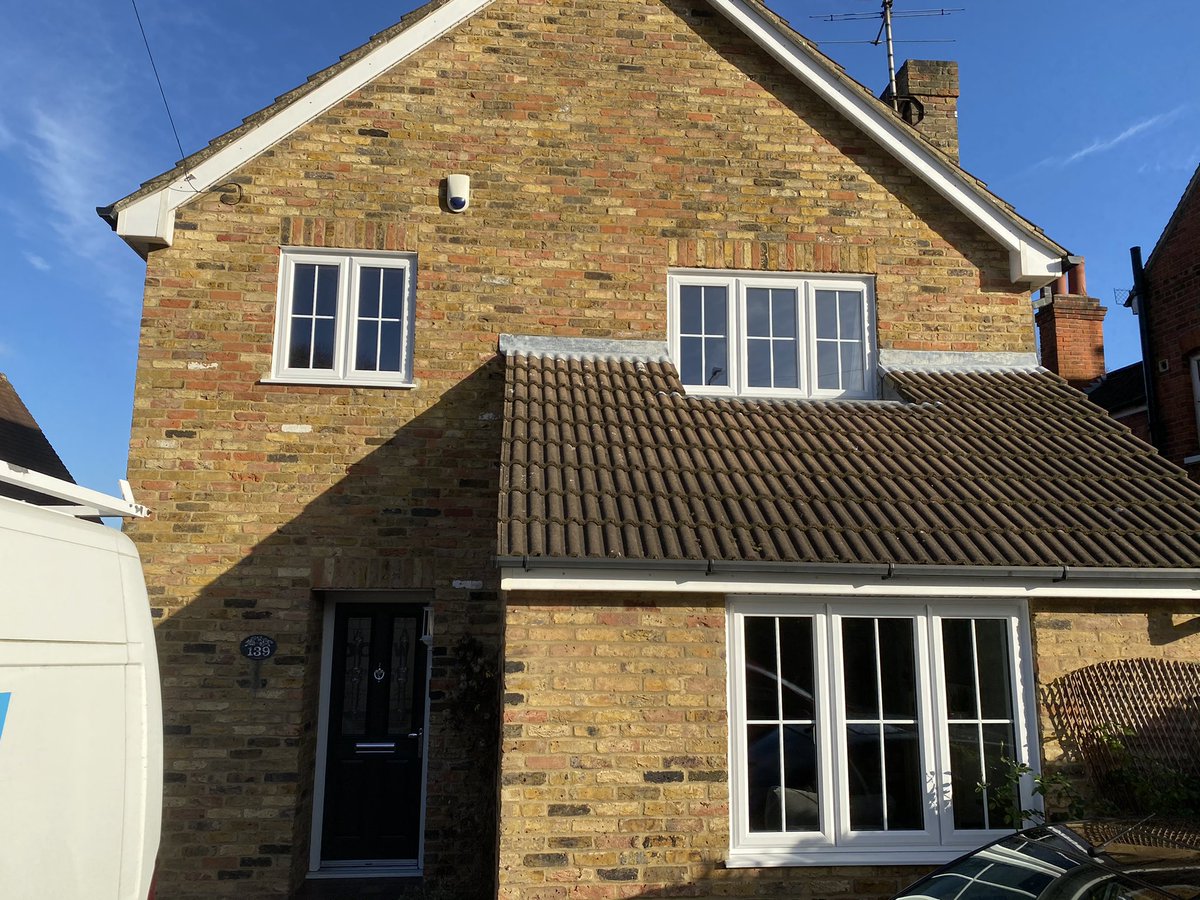TriTecWindows's tweet image. Recent installation of Chamfered A-Rated windows with Georgian bars. @eurocellplc @YaleDWS @FENSAuk