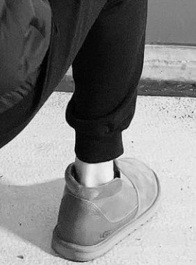 이 발목ㅇㅣ 사람 미치게 해... 변백현 ㅠㅠㅠㅠㅠㅠㅠㅠㅠㅠㅠㅠㅠㅠㅠㅠㅠㅠㅠㅠㅠ