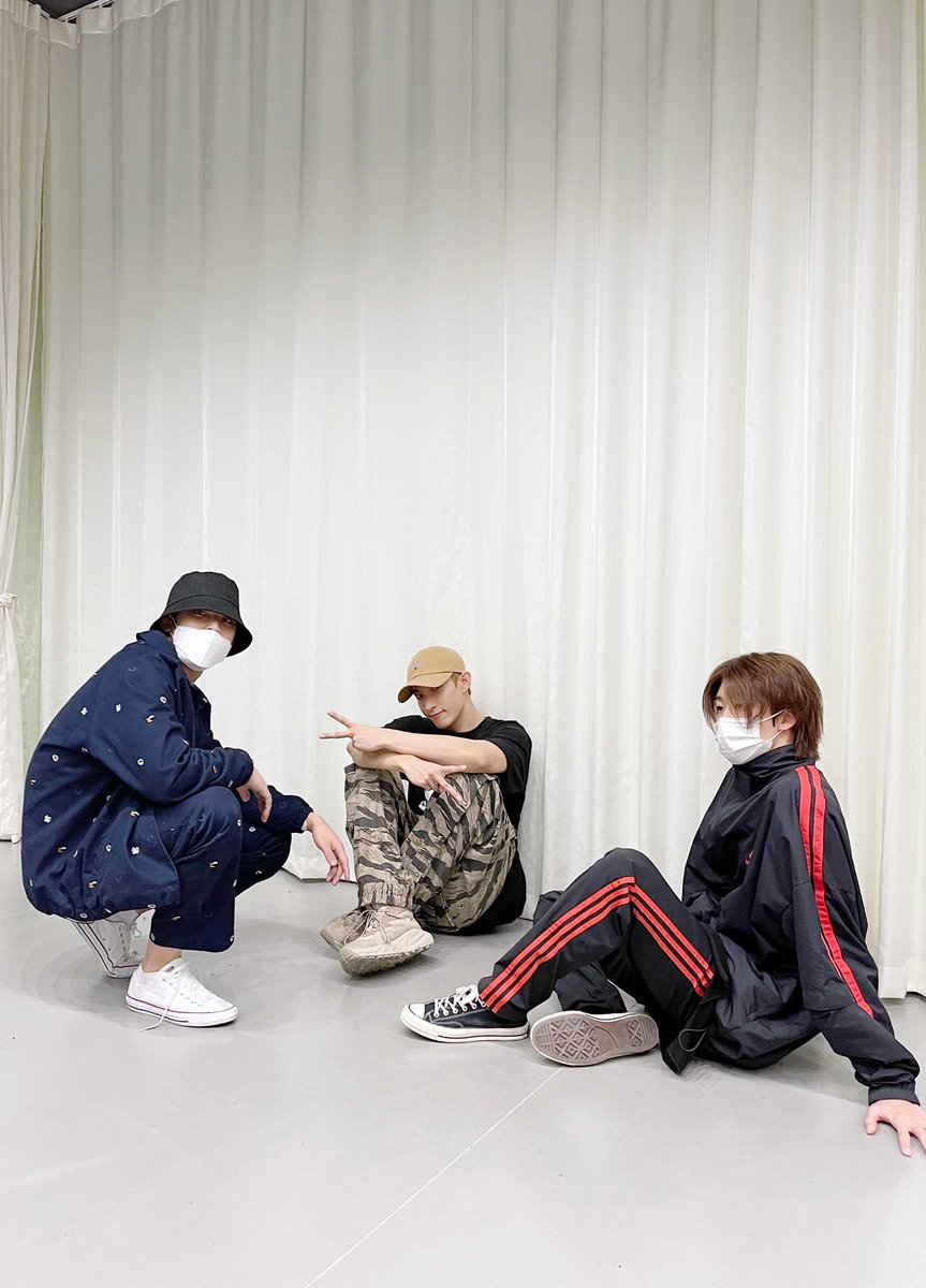 svtcountbot's tweet photo. 세븐틴 <IN-COMPLETE> 온라인 콘서트까지 1일 남았습니다.

쪽
꺅! https://t.co/OhTlxOqQqd