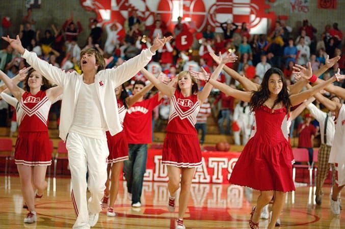fanxidols_'s tweet image. abro debate: 
rt camp rock 
fav hsm