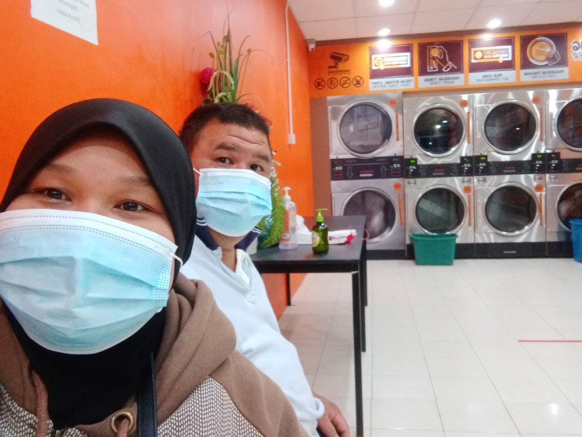 miera151's tweet photo. Mlm last kuar dating sblm pkp.. Kita dobi kain jap.. 
Sannah helwah encik suami.. Love you😍😍 https://t.co/KlzFE95TB0