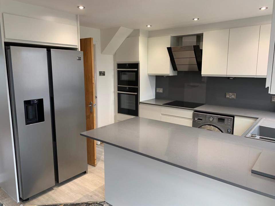 m2minteriors's tweet photo. M2M Handle Less Kitchens are available in a wide pallet of colours, in Gloss or Matt & with colour coordinated 18mm @EGGER_UK #MFC Cabinetry all complete with @HettichUK #Softclose #ArciTech Drawers & #Sensys Hinges #Kitchen #FittedFurniture #Made2Measure #Tameside #Manchester https://t.co/IgIwjMZu4K