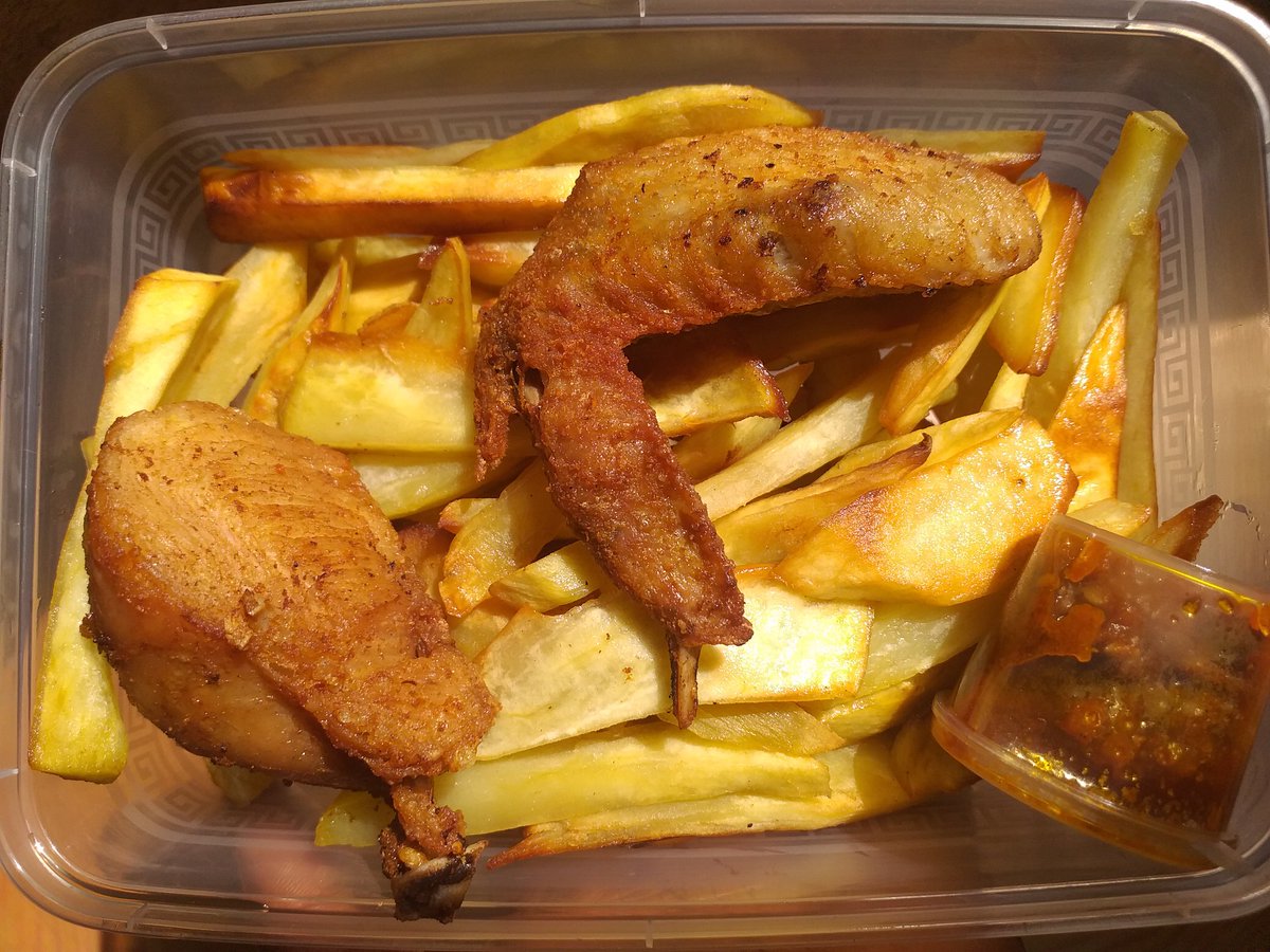 chefdejuree's tweet photo. A full plate of chicken and chips and pet coke from us today for just N800
Send us a DM/CALL/ or add us WHATSAPP 09011911231 

#PHTwitterCommunity #porthacourt #krisjenner #okrika #johnterry #MichelleObama #laycon #phvendors #wike #riversstate https://t.co/Rv8DQApQYD
