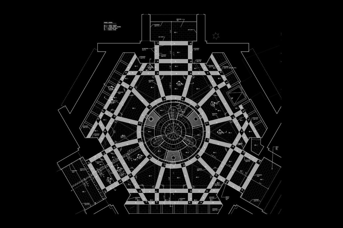 L'ensemble des terrains du capitole de l'entreprise a été aménagé par des sociétés secrètes sous la forme d'un pentagramme qui honore le dieu qu'ils suivent, celui des sacrifices d'enfants de Baal. Triste, mais tellement vrai. Tout ce qui est caché sera révélé.