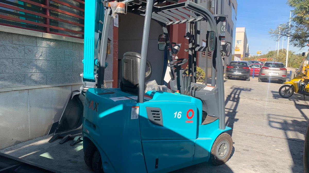 juvinaria's tweet photo. 😉 DISTRIBUCIÓN OFICIAL CMAX. Para toda ESPAÑA. ¡Tenemos la mejor oferta para estas!

☎️965 681 482
📱🆆︎🅷︎🅰︎🆃︎🆂︎🅰︎🅿︎🅿︎ 620342009
📩 Correo a comercialweb@juvinaria.es

#carretillaselevadoras #carretillas #carretillaseléctricas #logística #transporte https://t.co/O747johz6P