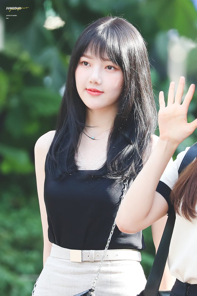 yerintopic's tweet photo. can we all agree that Yerin in summer comeback https://t.co/gtWNT6Kdhq