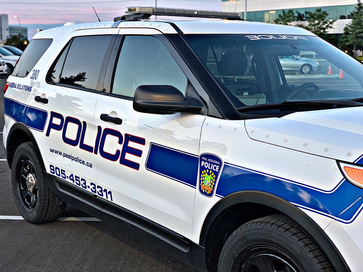 PeelPolice's tweet photo. Good morning.

@OfficerCannon  is with you for the day and @OfficerMarttini will be in later for the afternoon shift. 

#BeGood #ExpectGood https://t.co/eDjcEJuqSf