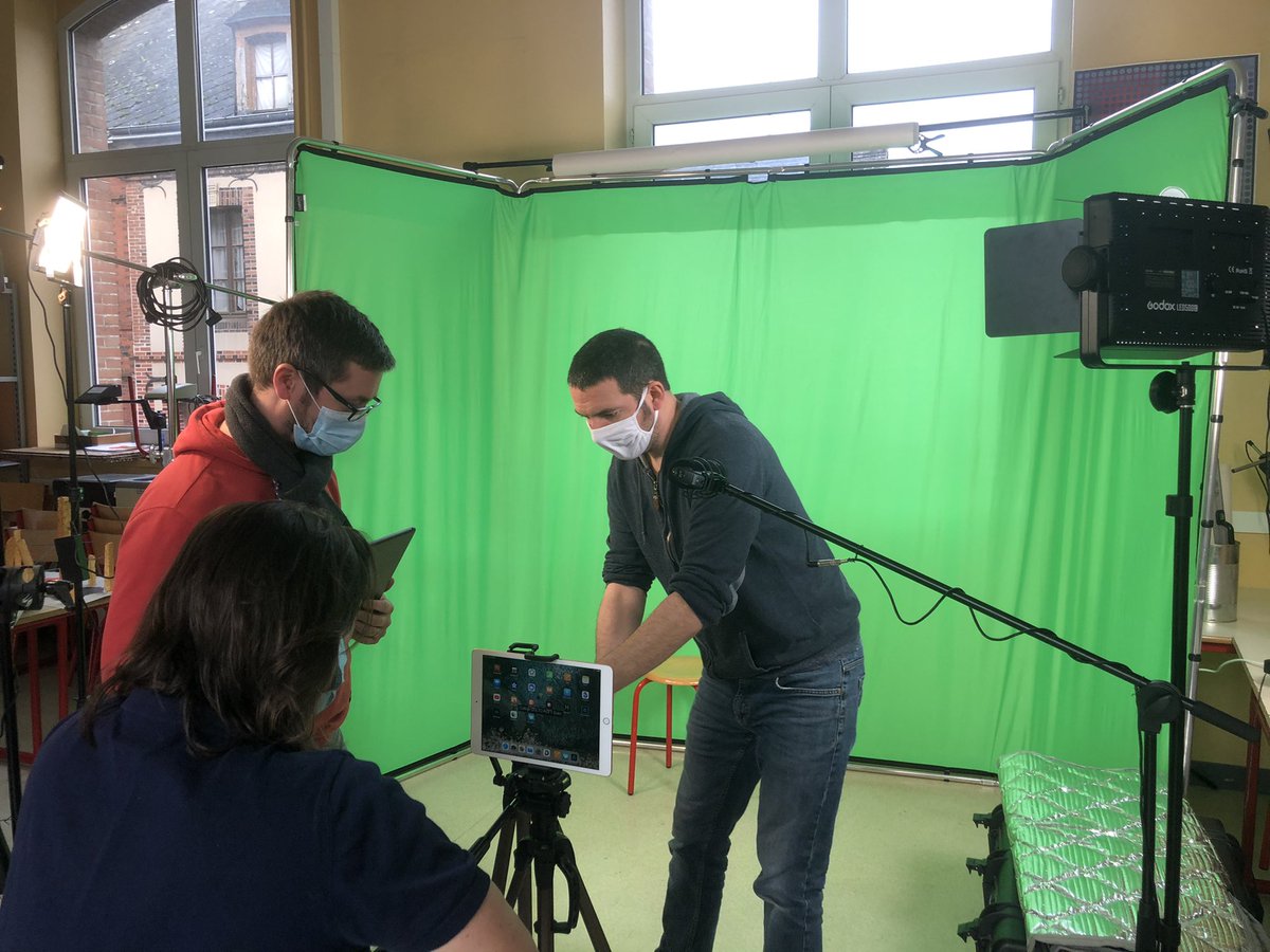 schotubiec's tweet photo. Action de formation #webtv par @DraneNormandie martin Gibon dans le cadre de l’appel à projet #numorne @ornedepartement au collège Dolto à l’Aigle https://t.co/XSSQAWd9zw